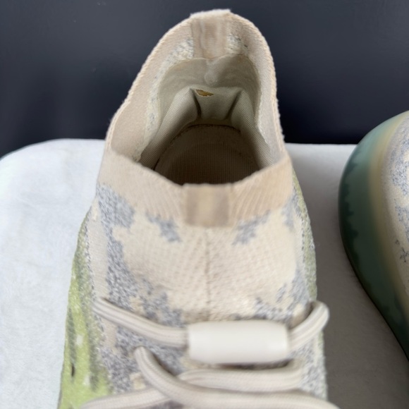 Yeezy Boost 380 Alien Blue | Size 11 - Picture 10 of 16